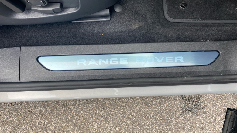 Land Rover Range Rover Evoque 1.5 P270e Edition 5dr Auto Hatchback